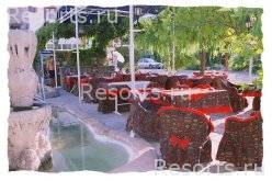 Patio Hotel 9
